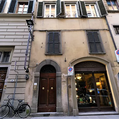 Wine Ciliegiolo فلورنس