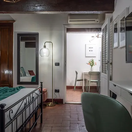 Wine Ciliegiolo شقة فلورنس